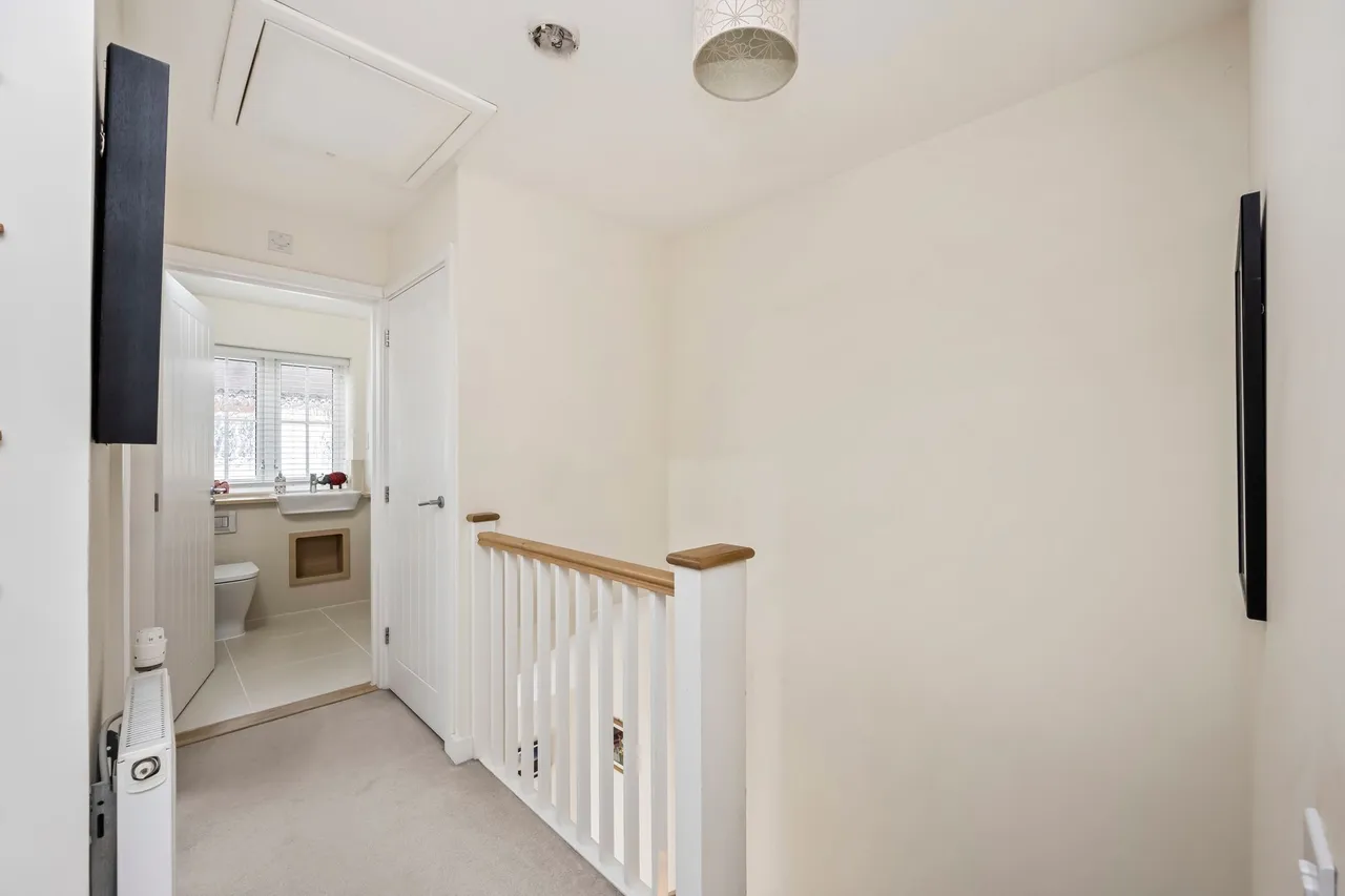 Churchill Way, Broadbridge Heath, RH12, photo 9
