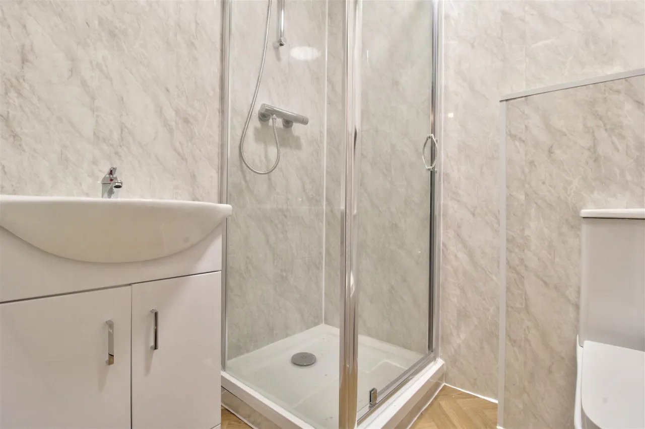 Rhiw Parc Road, Abertillery, NP13, photo 6