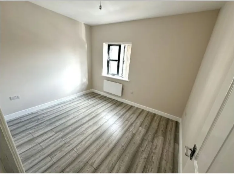 Stalbridge Road, CW2, photo 4