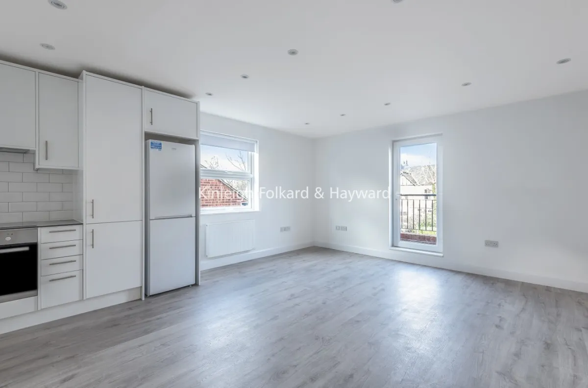 2 bed flat to rent — Windsor Road, London, N3