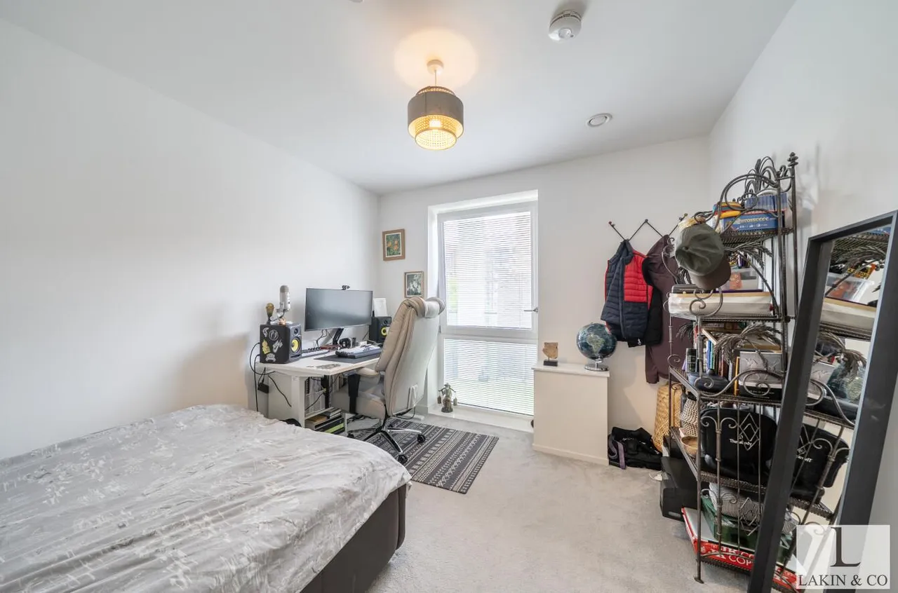 5 Hornchurch Road, Uxbridge, UB10 0YH, photo 8