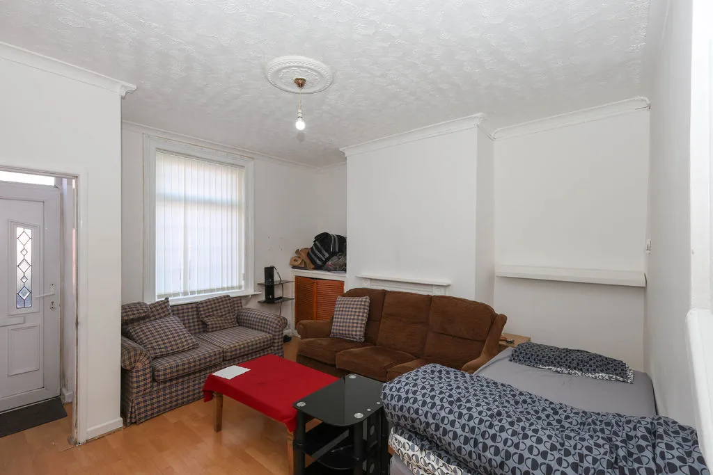 Royds Street, Rochdale OL16 5JS, photo 3