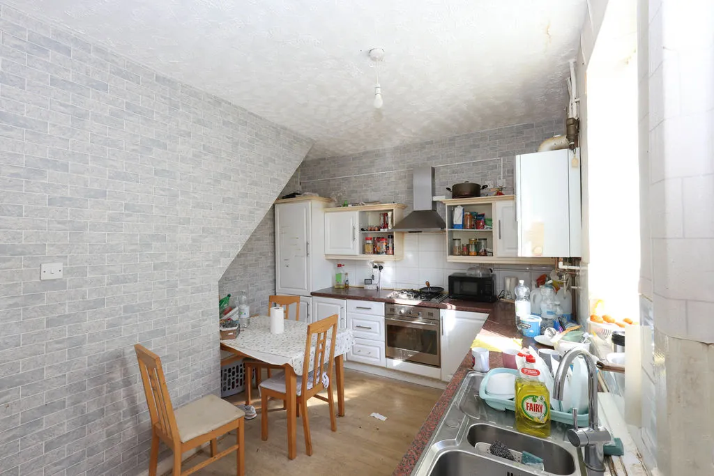 Royds Street, Rochdale OL16 5JS, photo 4