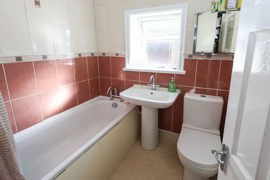 Royds Street, Rochdale OL16 5JS, photo 7