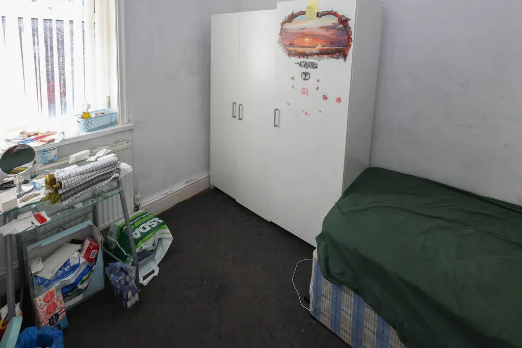Royds Street, Rochdale OL16 5JS, photo 6