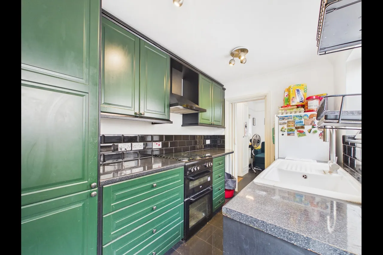 Victoria Road, Romford, RM1, photo 7