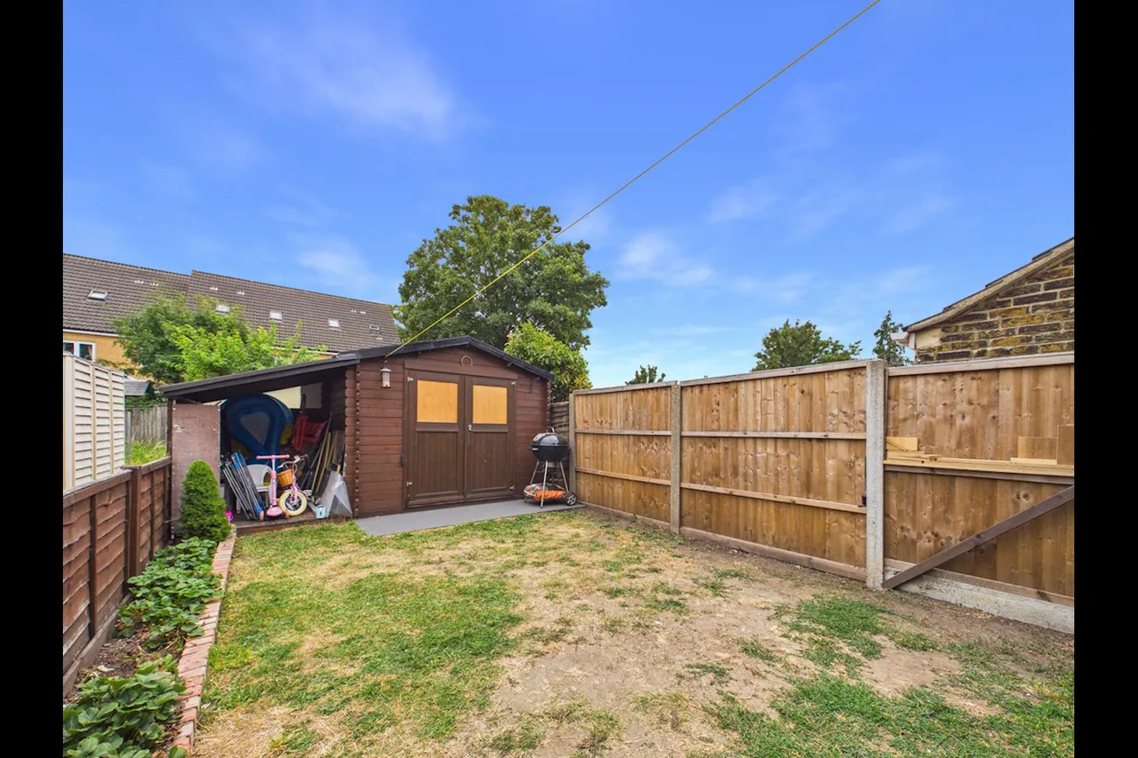 Victoria Road, Romford, RM1, photo 5
