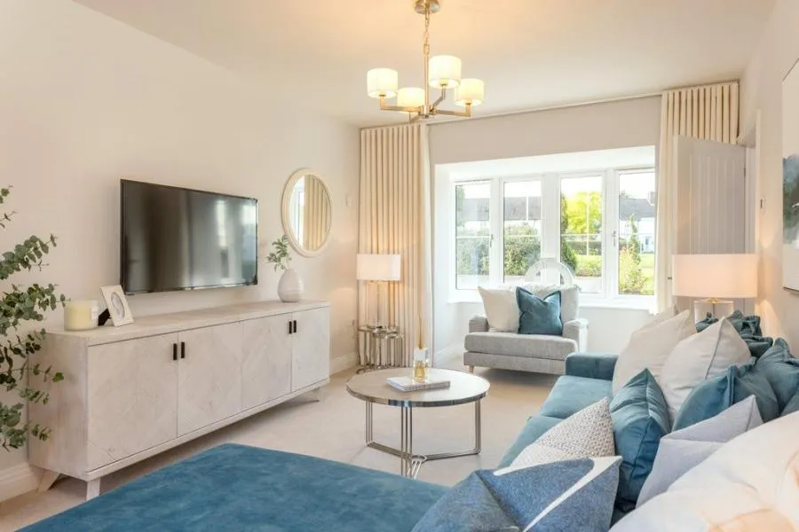Hailwood Avenue, Buckler's Park, RG45, photo 2