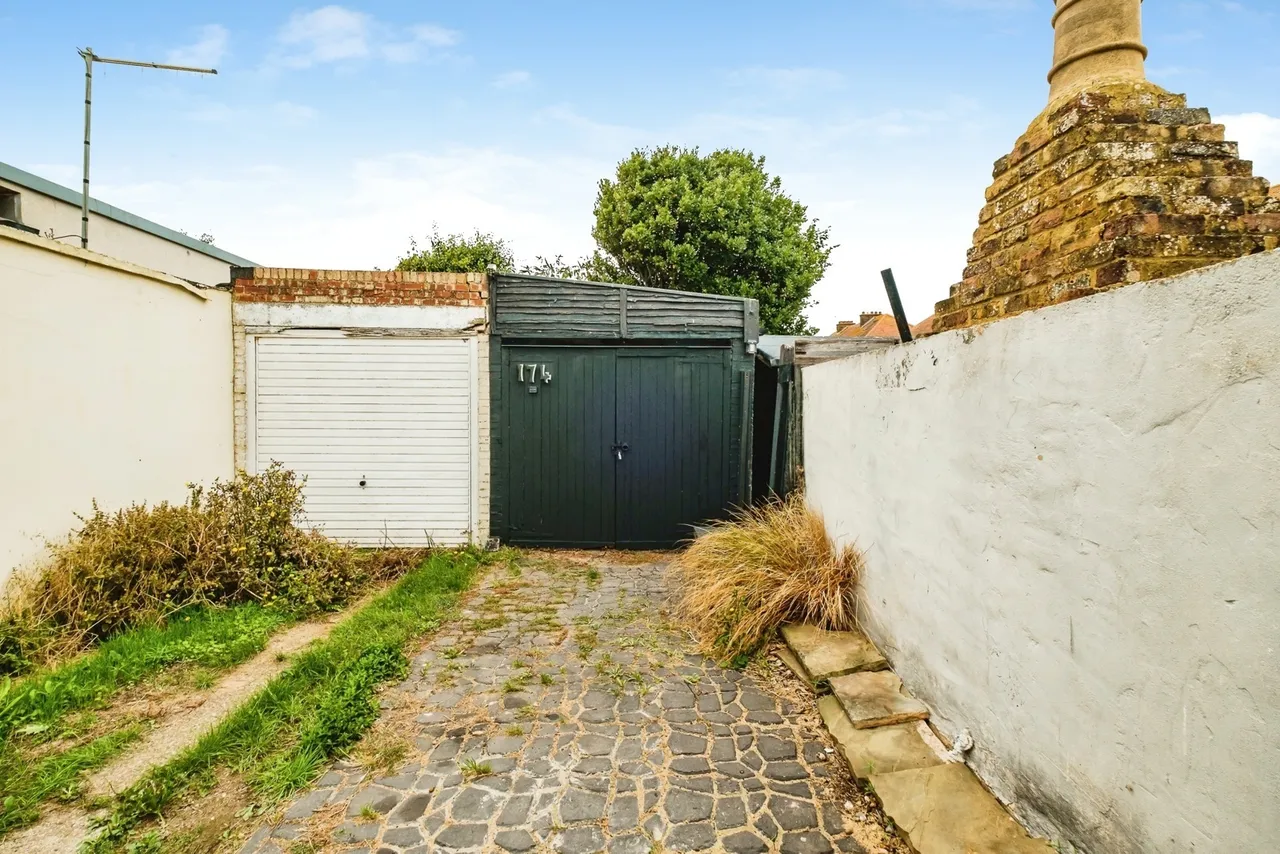 Brougham Road, Worthing, BN11, photo 22