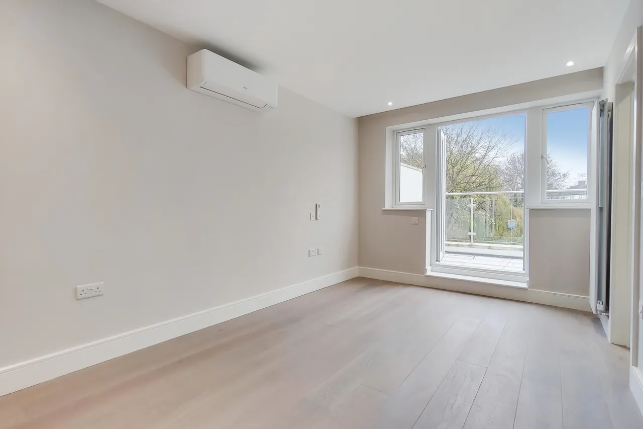 Bridge Lane, Hendon, NW11, photo 9