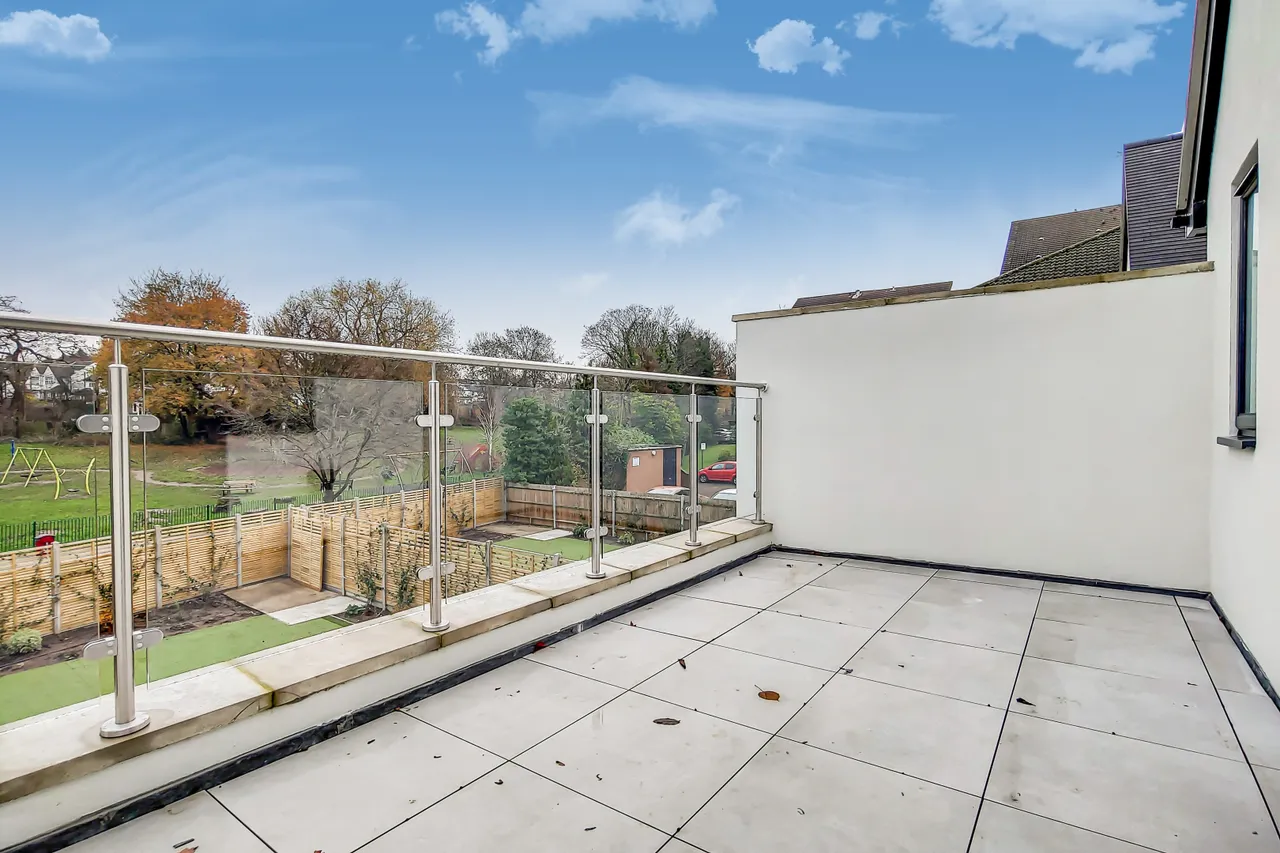 Bridge Lane, Hendon, NW11, photo 11