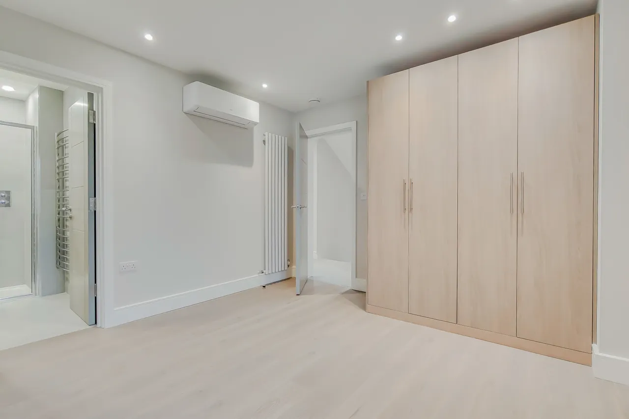 Bridge Lane, Hendon, NW11, photo 10