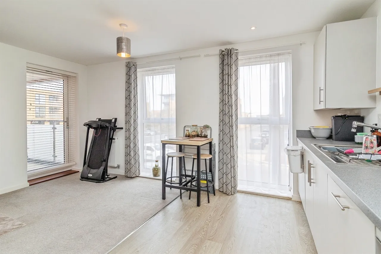 Fen Street, Brooklands, MK10, photo 9