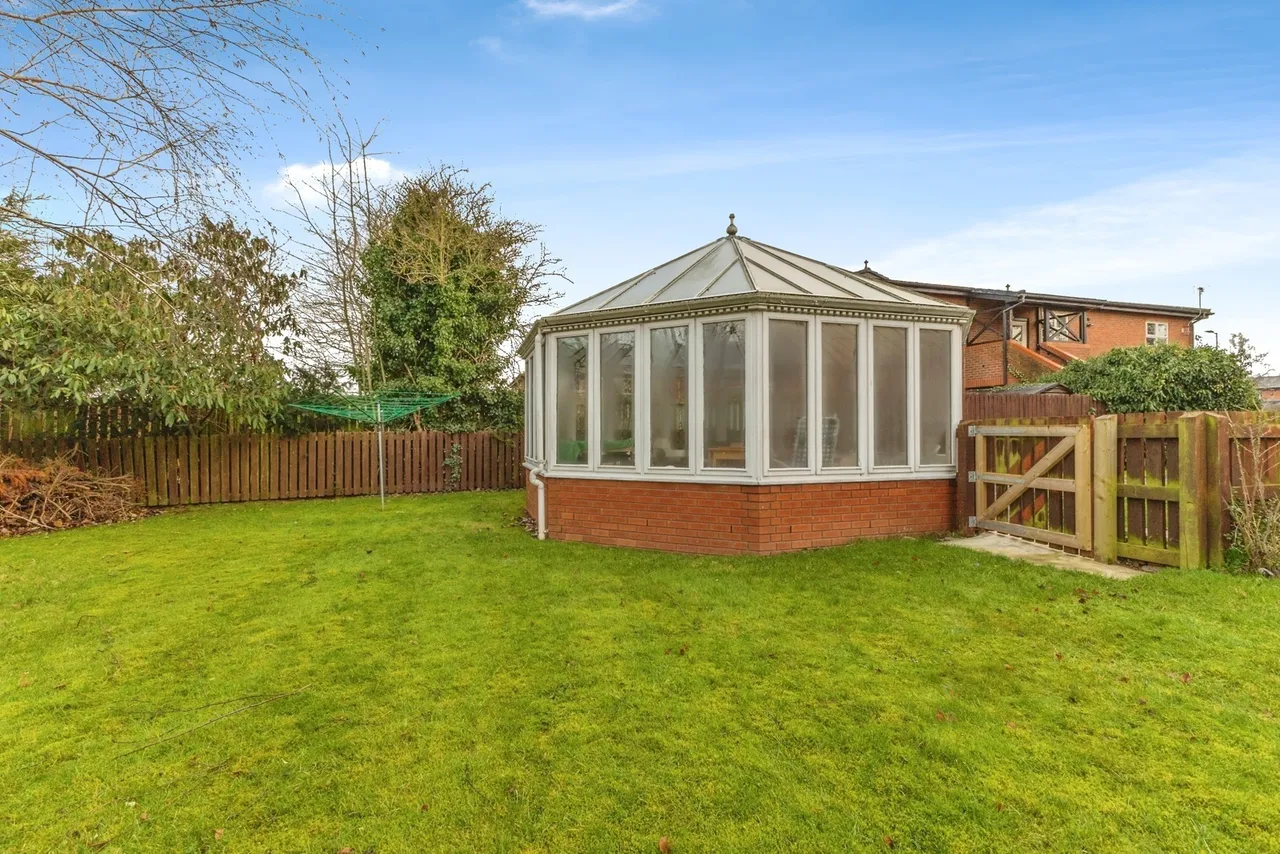 Wycliffe Court, Yarm, Durham, TS15, photo 12