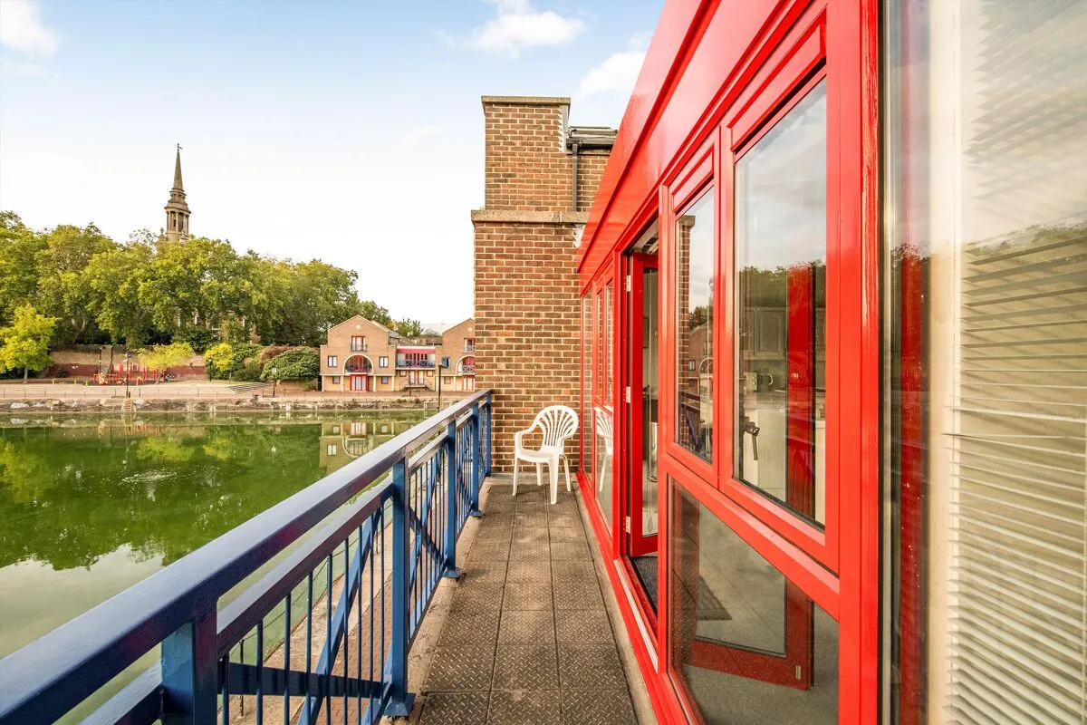 Peartree Lane, London, E1W, photo 2