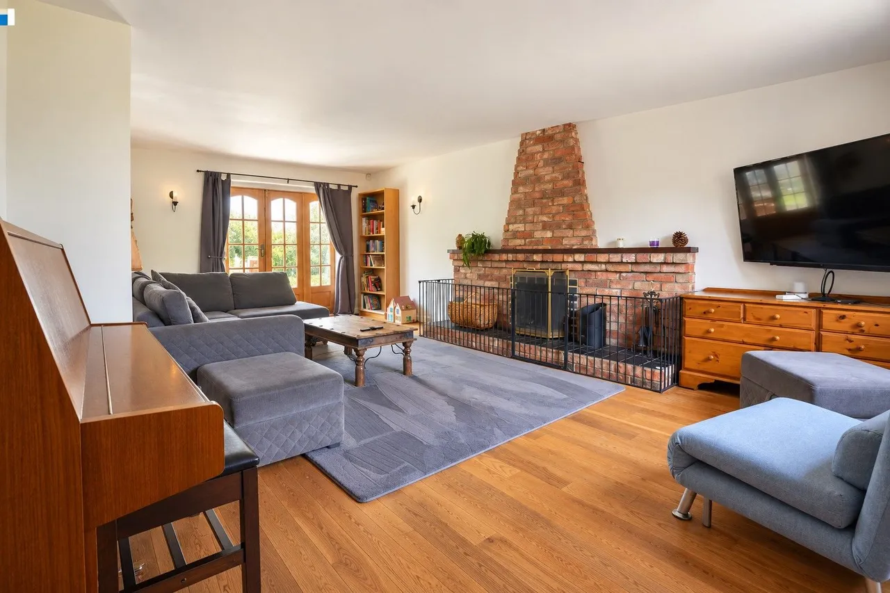 Clifden Road, Worminghall, photo 6