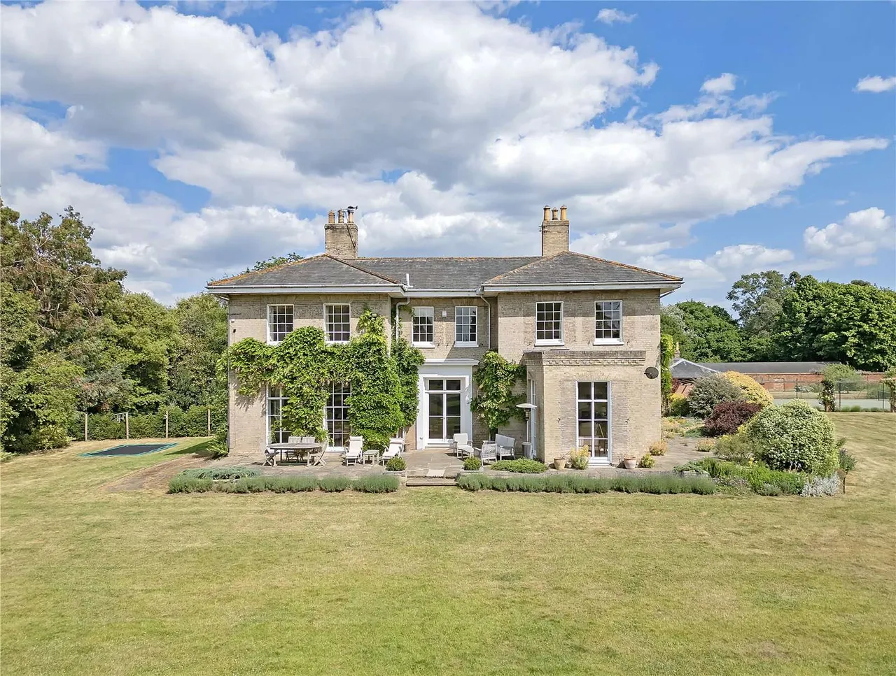 6 bed house for sale — Rectory Road, Frating, Colchester, Essex, CO7 7HQ