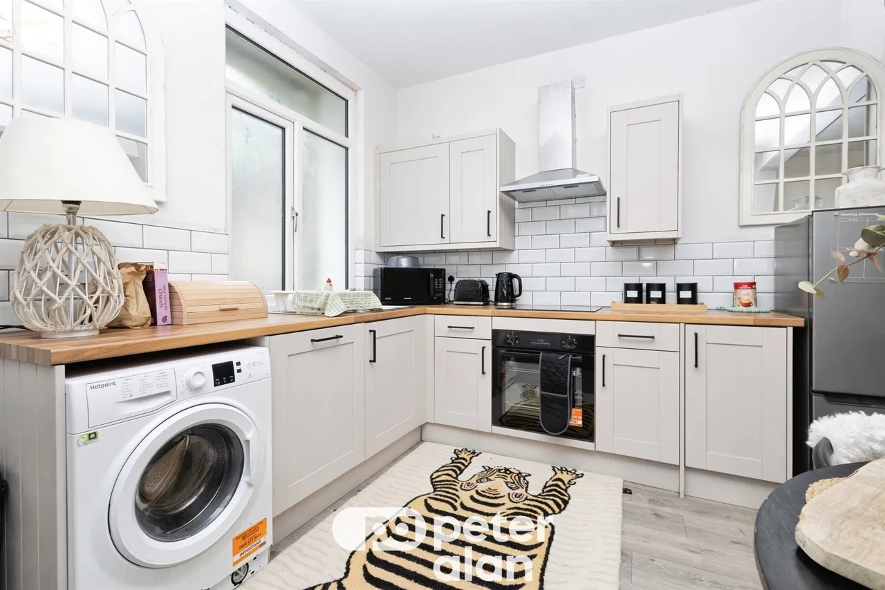 Tonna Road, Maesteg, CF34, photo 5