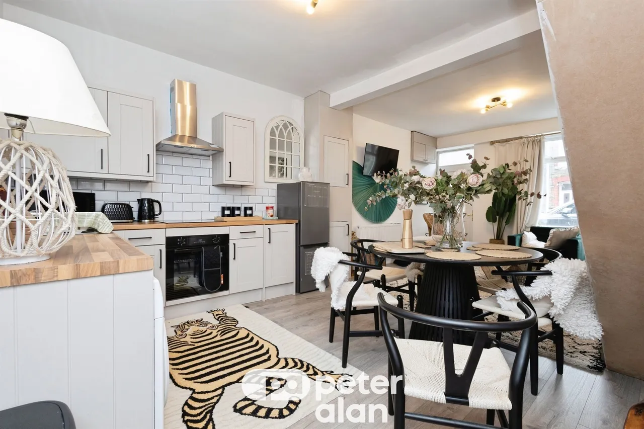 Tonna Road, Maesteg, CF34, photo 4