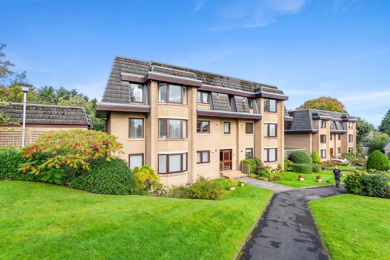 2 bed flat for sale, St. Germains, Bearsden, G61