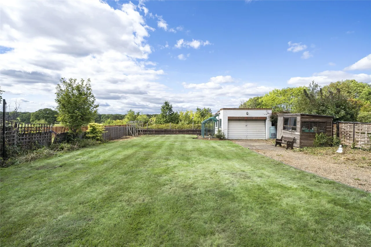 Gordon Road, Claygate, Esher, Surrey, KT10, photo 7