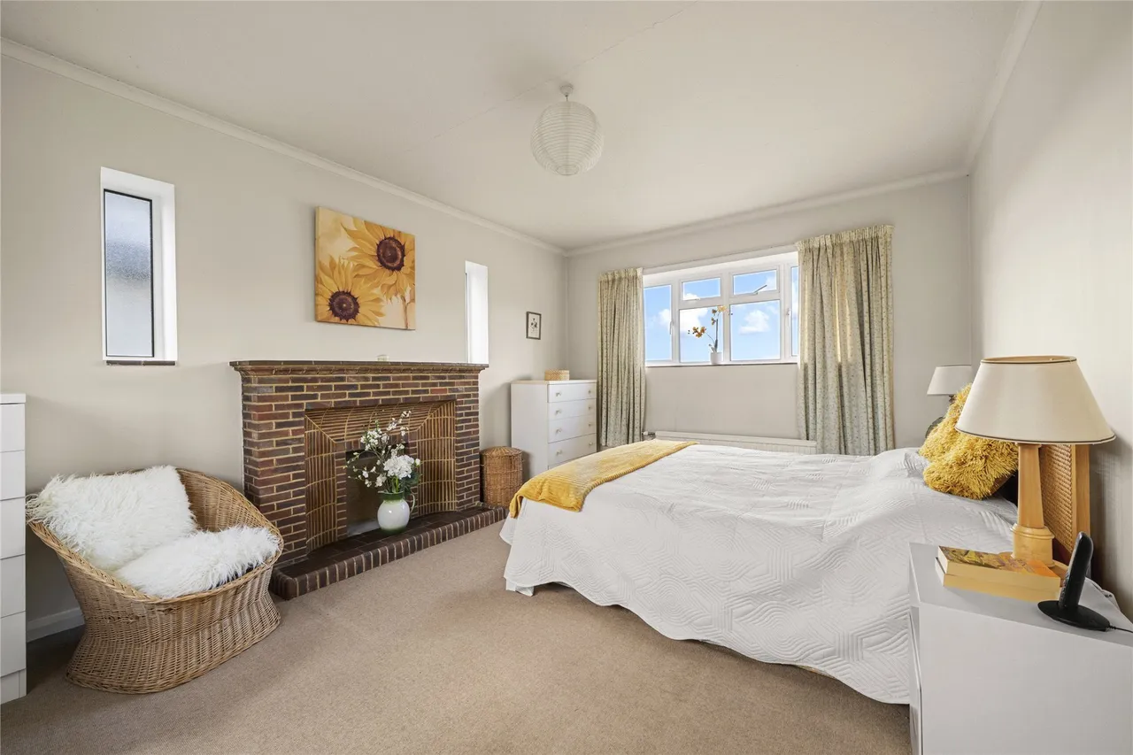 Gordon Road, Claygate, Esher, Surrey, KT10, photo 8