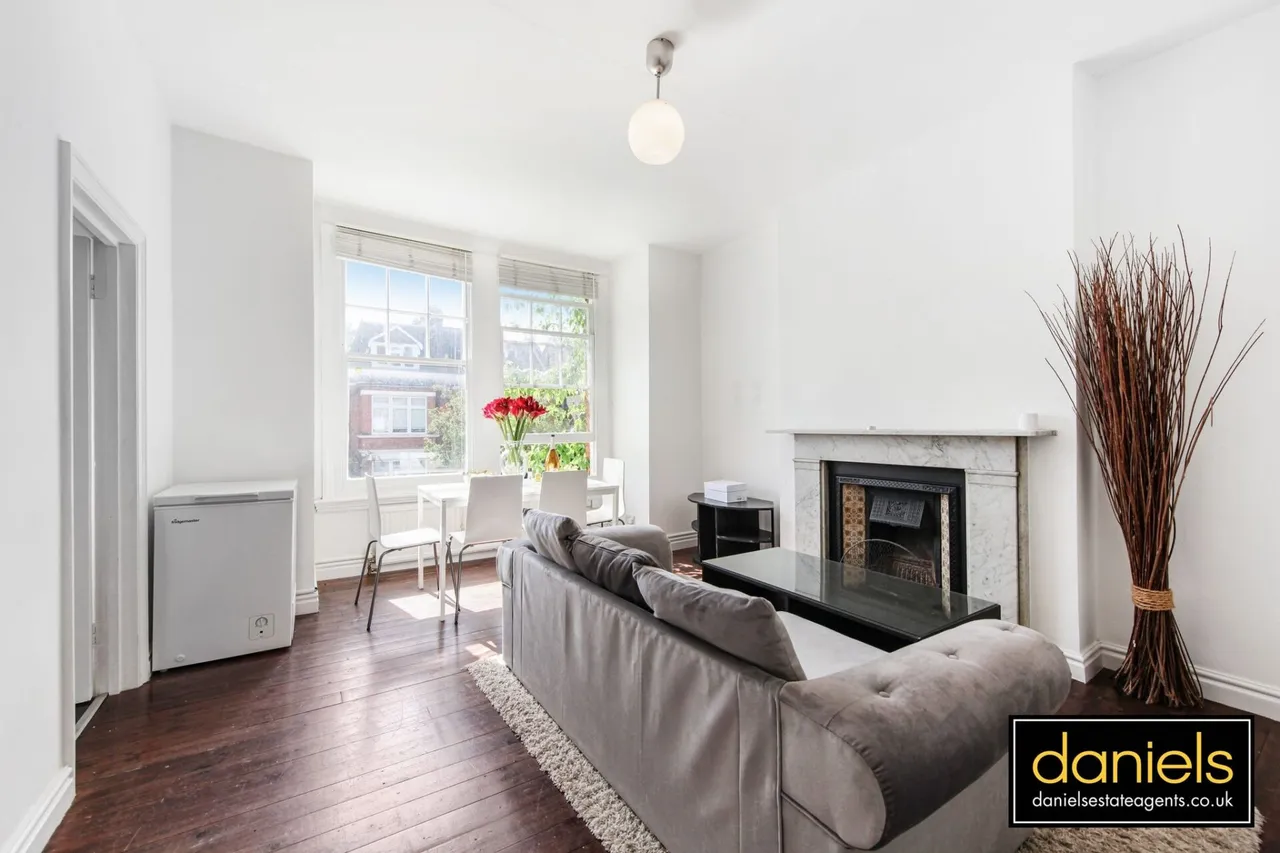 2 bed flat to rent, Dyne Road, Kilburn, NW6