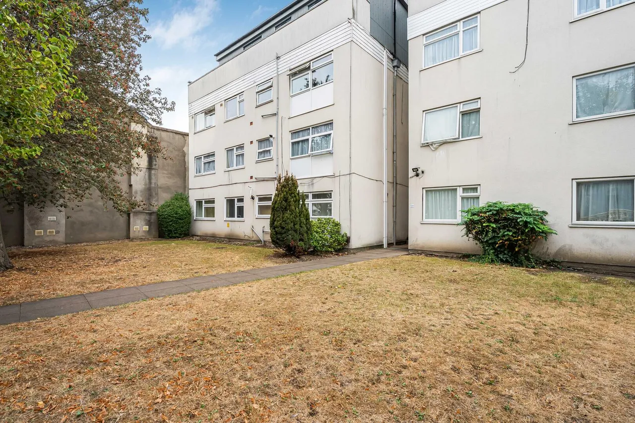 Nags Head Road, Enfield, EN3, photo 14