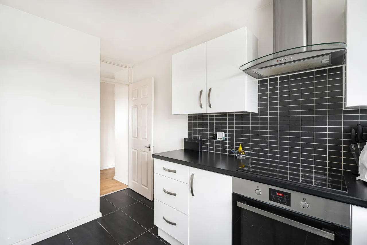 Nags Head Road, Enfield, EN3, photo 10