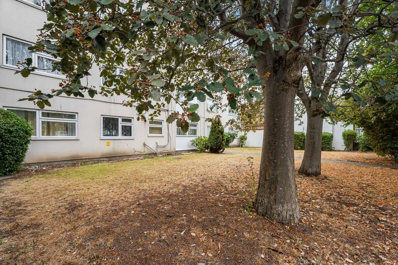 Nags Head Road, Enfield, EN3, photo 15