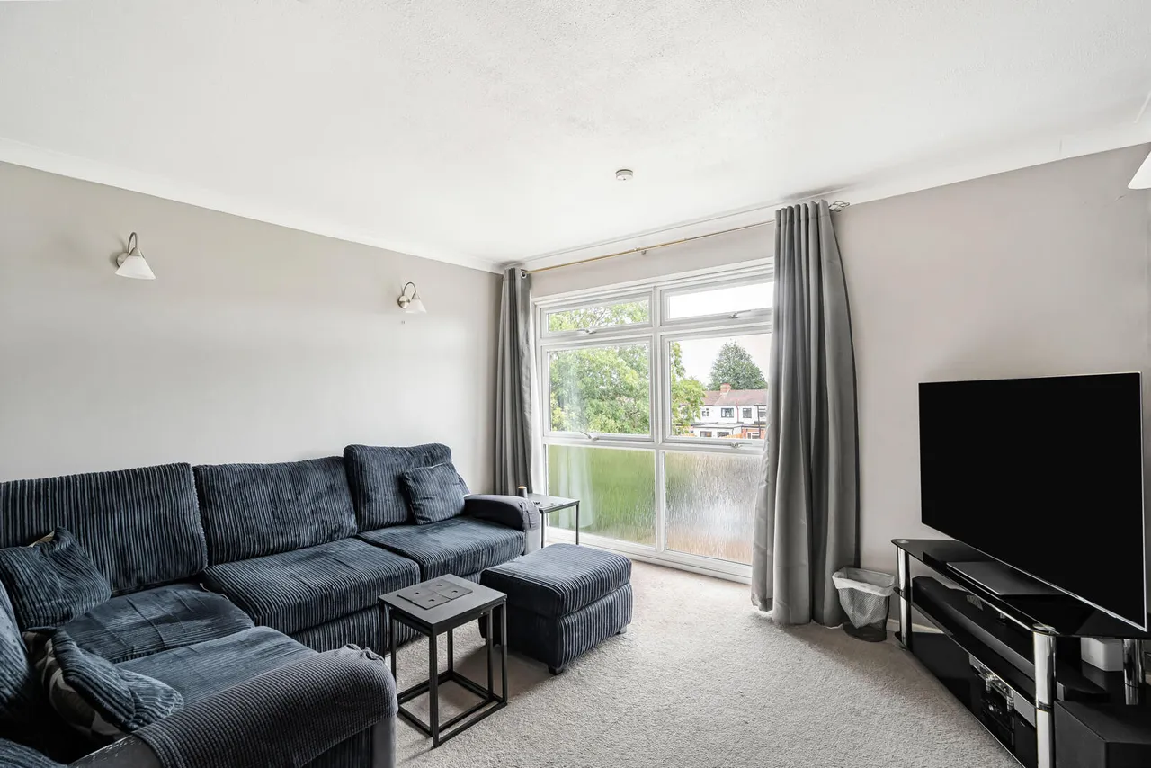Nags Head Road, Enfield, EN3, photo 4