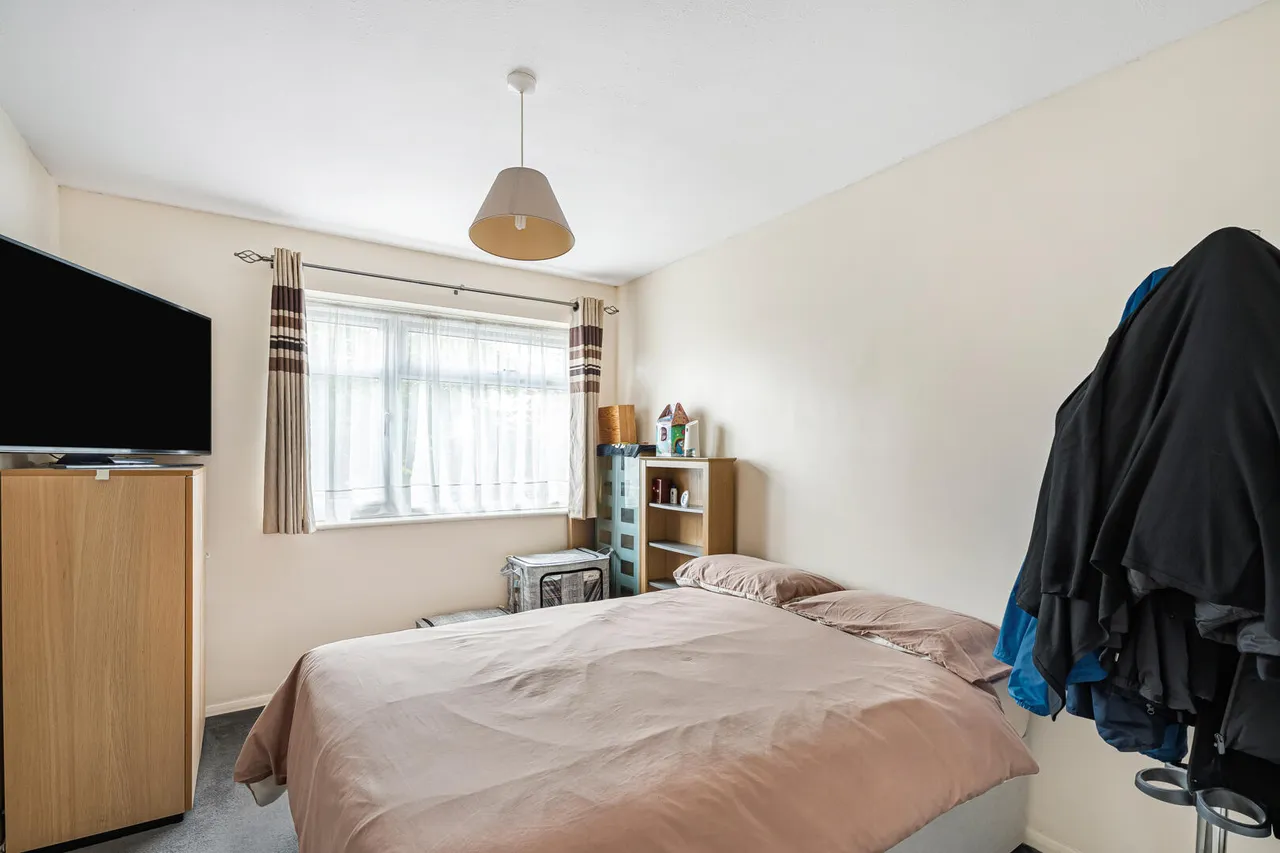 Nags Head Road, Enfield, EN3, photo 8