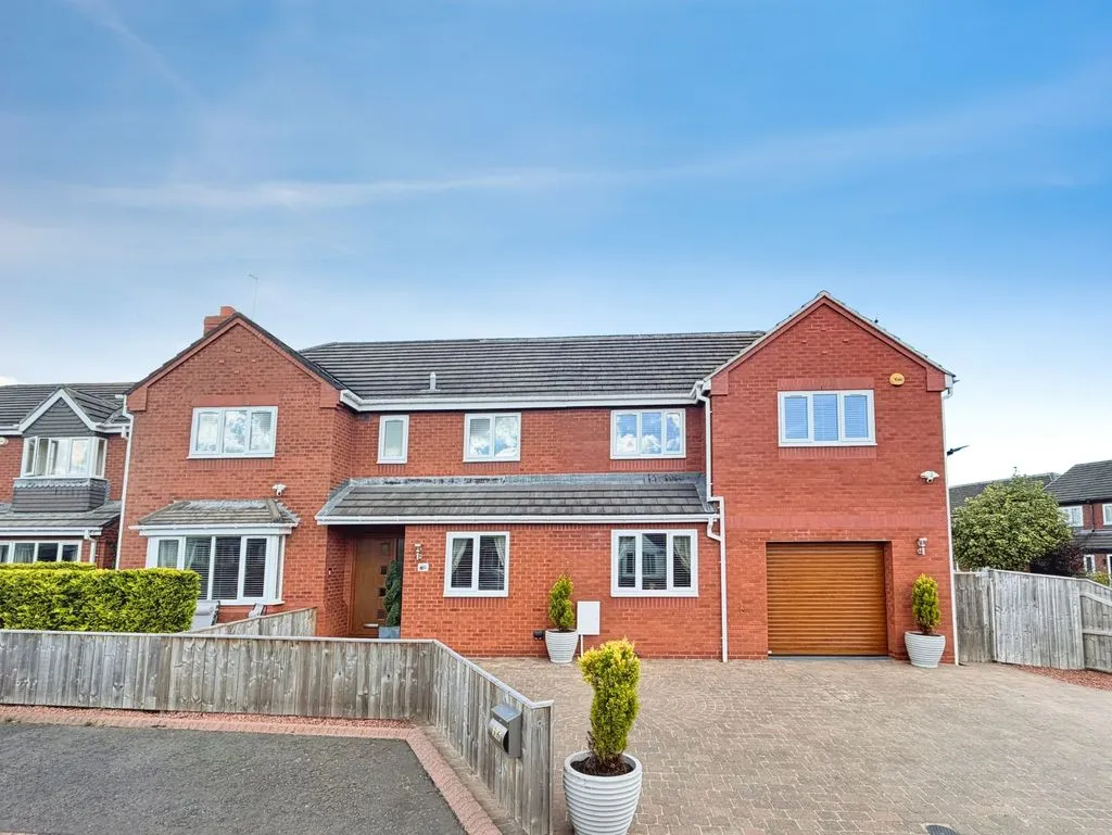 6 bed fine living property for sale, Whitley Bay NE25 9YG, NE25