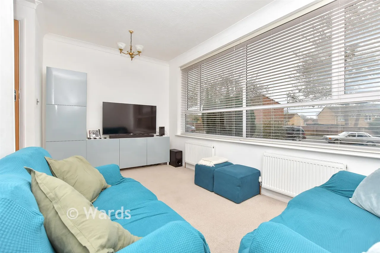 Mierscourt Road, Rainham, ME8, photo 2