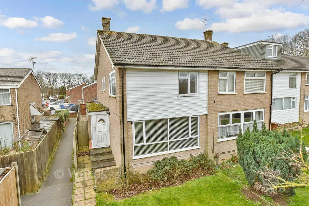 4 bed house for sale, Mierscourt Road, Rainham, ME8
