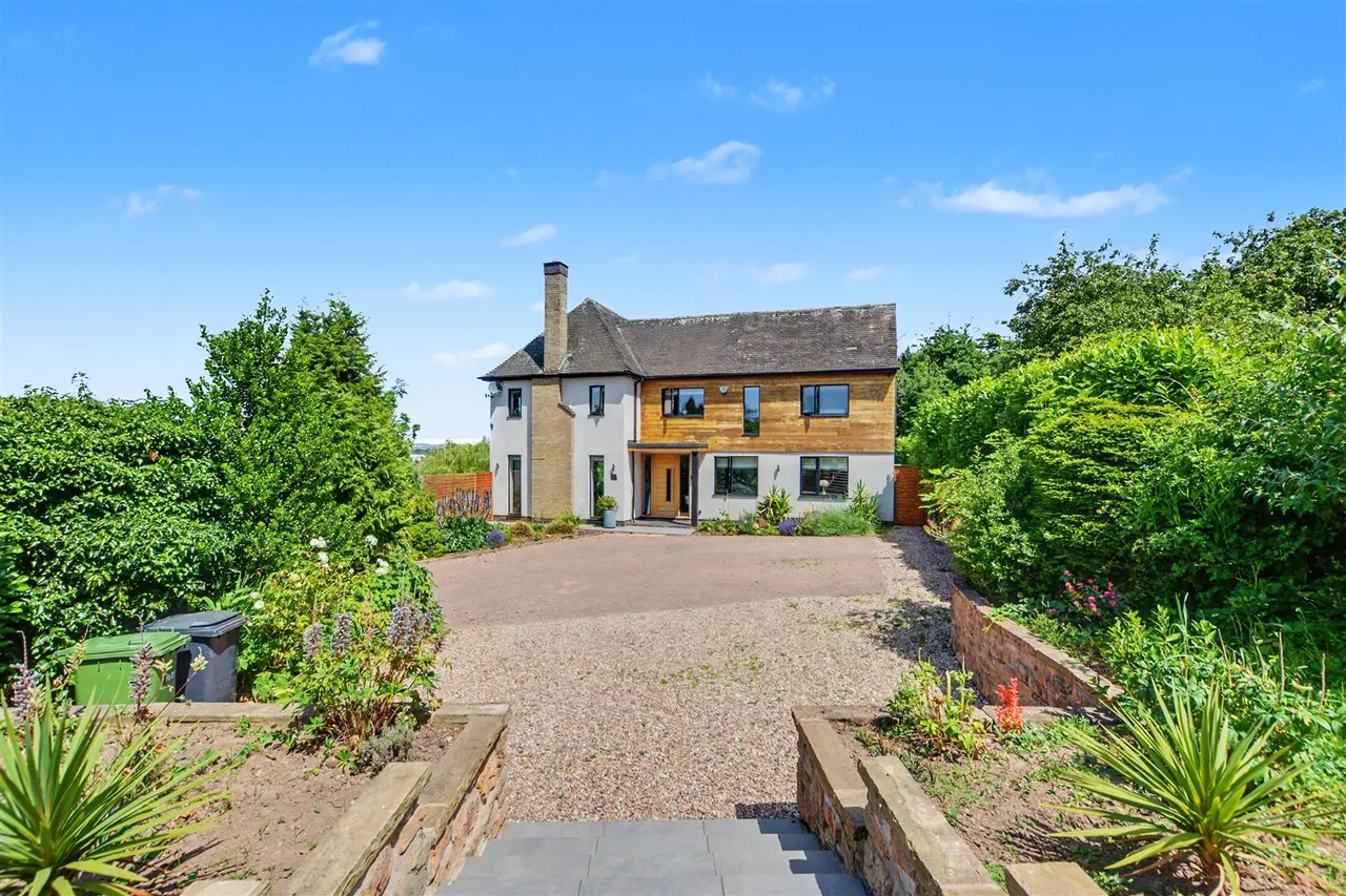 4 bed house for sale, Hillside, Castle Donington, DE74