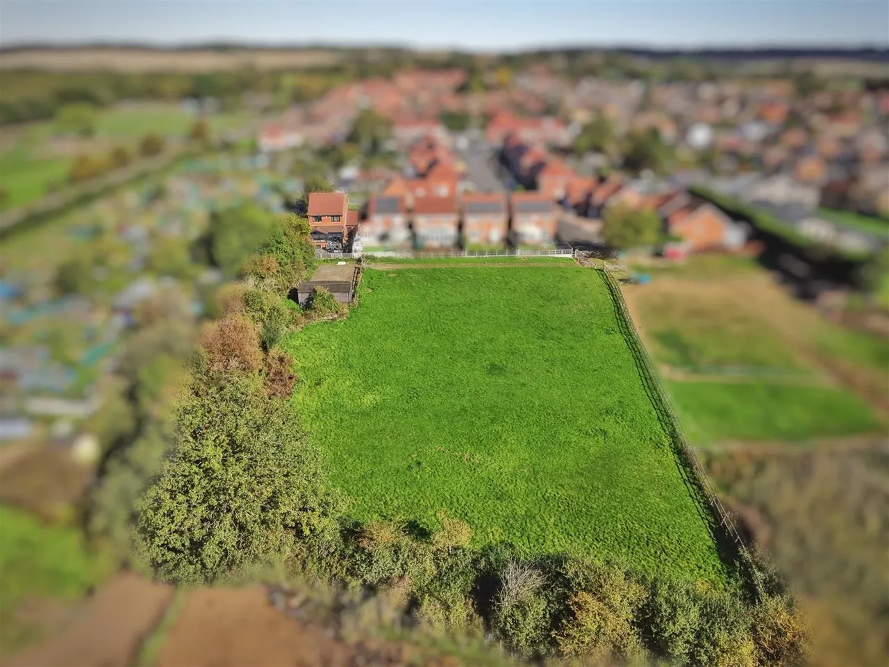 The Avenue, Harlington, photo 34