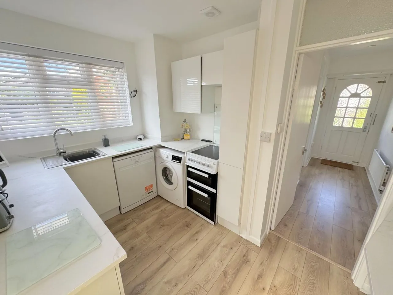 Hazlebury Road, BH17, photo 3