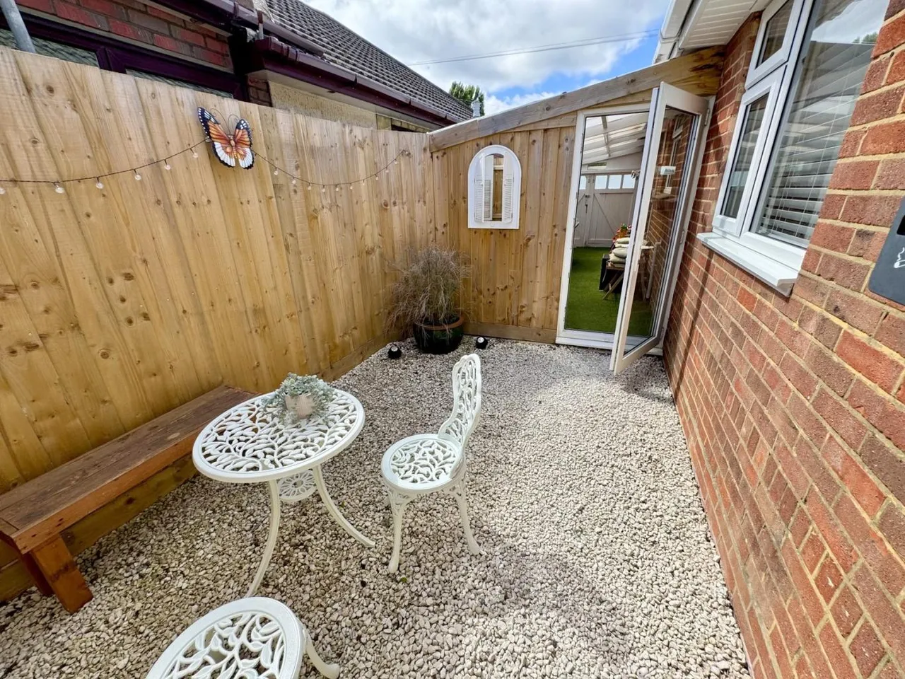 Hazlebury Road, BH17, photo 14
