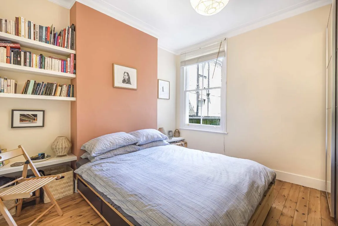 Burnbury Road, SW12, photo 3