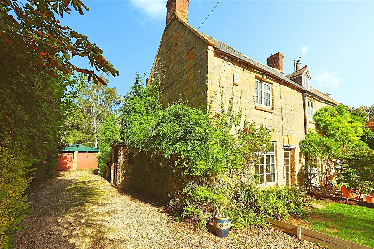 The Cross, Childswickham, WR12, photo 19