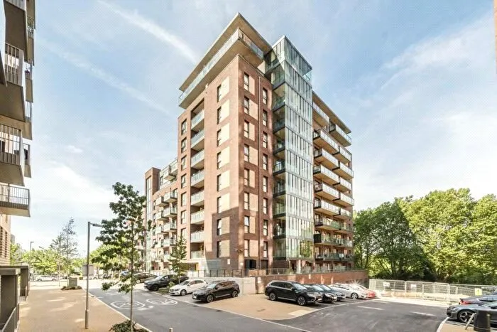 2 bed flat for sale — Shearwater Drive, Hendon, London, NW9