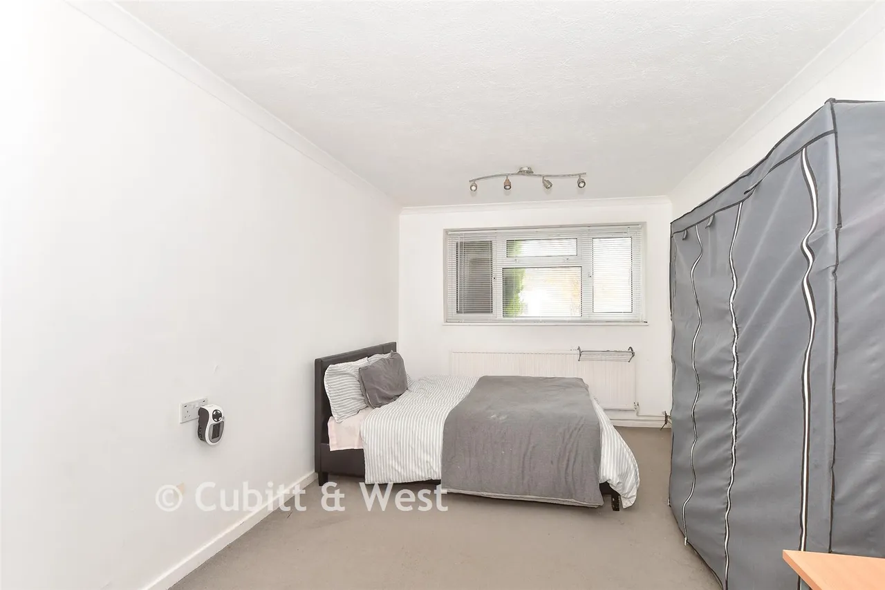 Boswell Road, Tilgate, RH10, photo 7