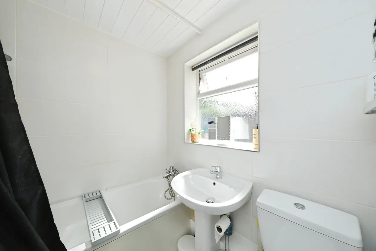 Bullace Road, Nottingham, NG3, photo 9