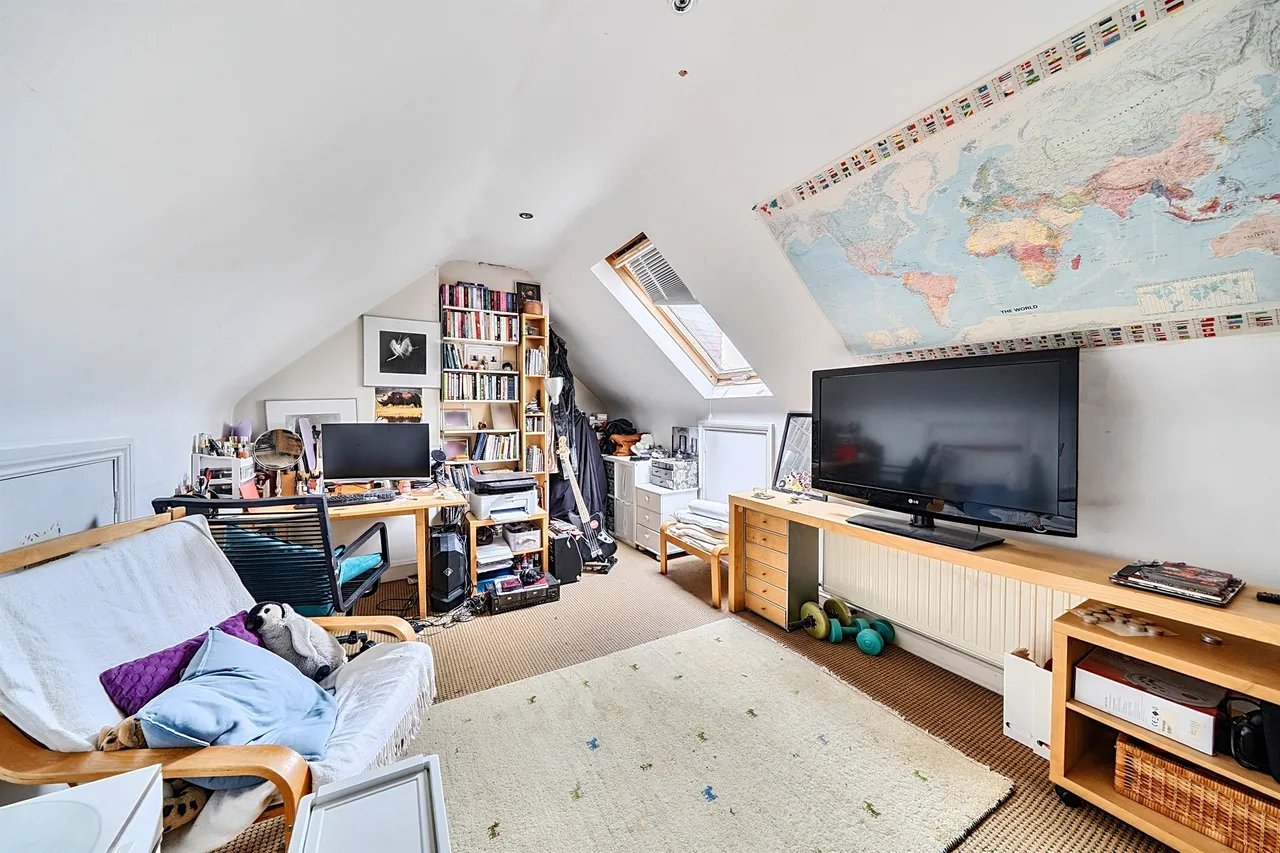 Waltheof Gardens, London, N17, photo 12