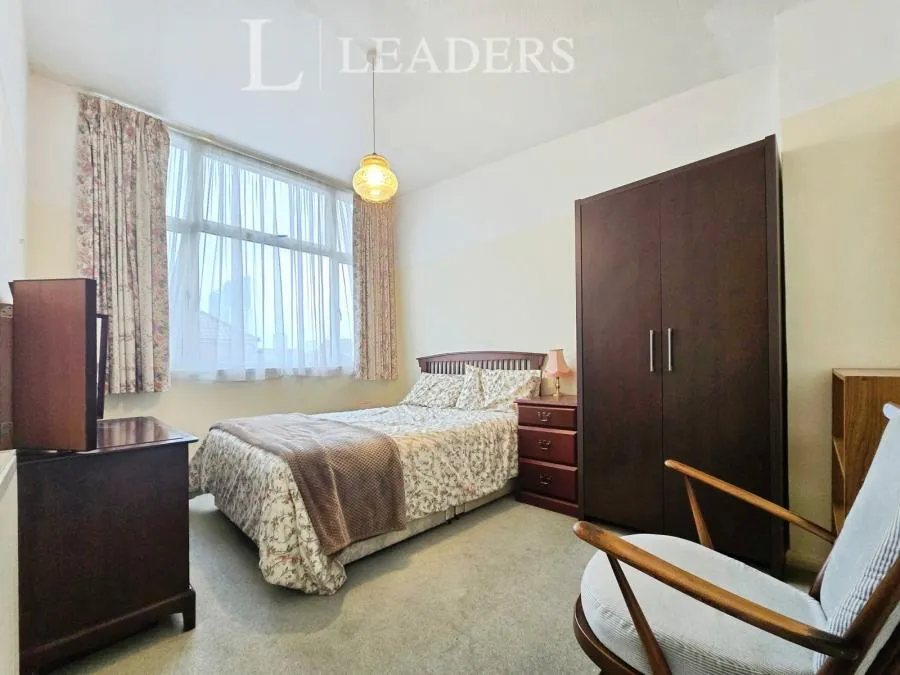 St. Thomas's Street, Portsmouth, PO1, photo 6