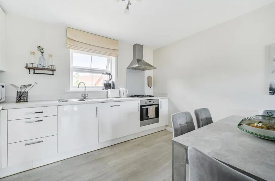 William Heelas Way, Wokingham, RG40, photo 3
