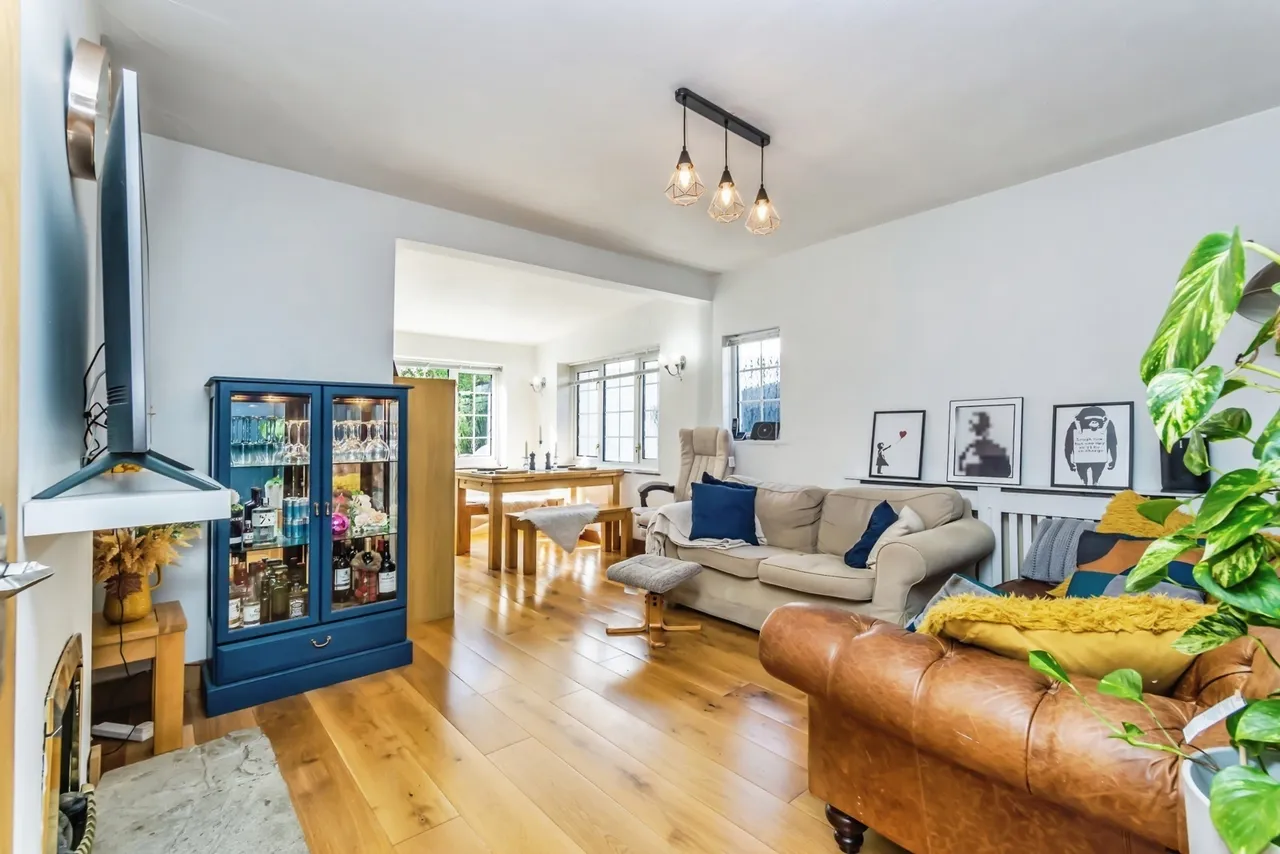 Waverley Avenue, Kenley, Surrey, CR8, photo 2