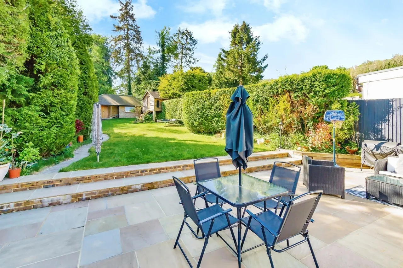 3 bed house for sale — Waverley Avenue, Kenley, Surrey, CR8