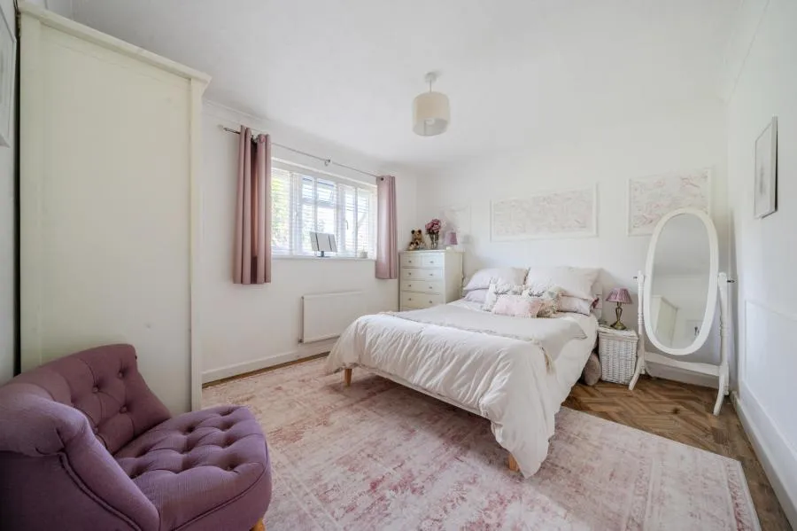 Shilton Road, Carterton, OX18, photo 8